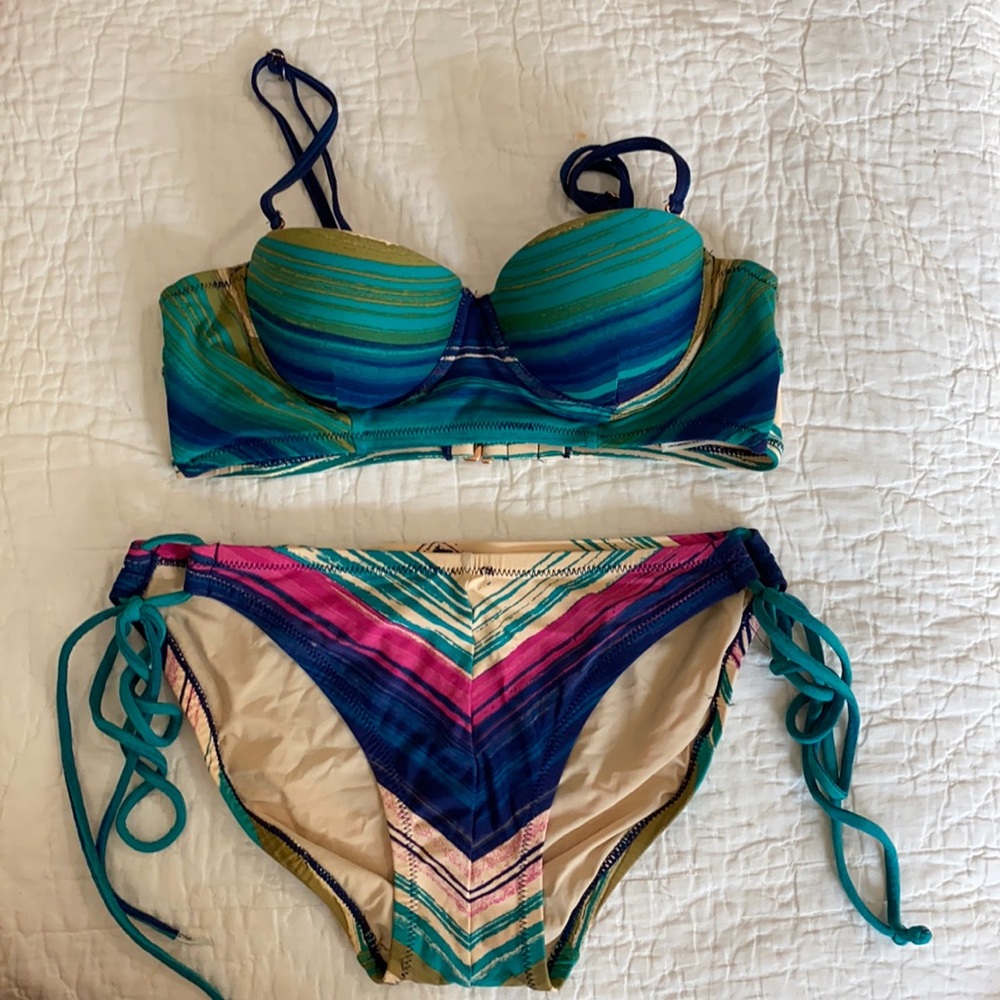 Multi color bikini